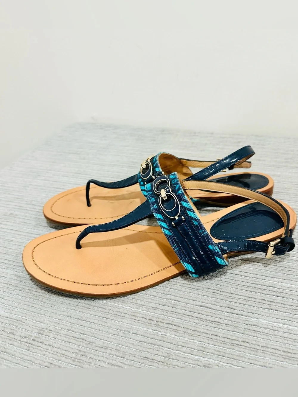Coach Sammy Sandals Flat Flip Flop Thong Blue Navy Turquoise 9,5 B